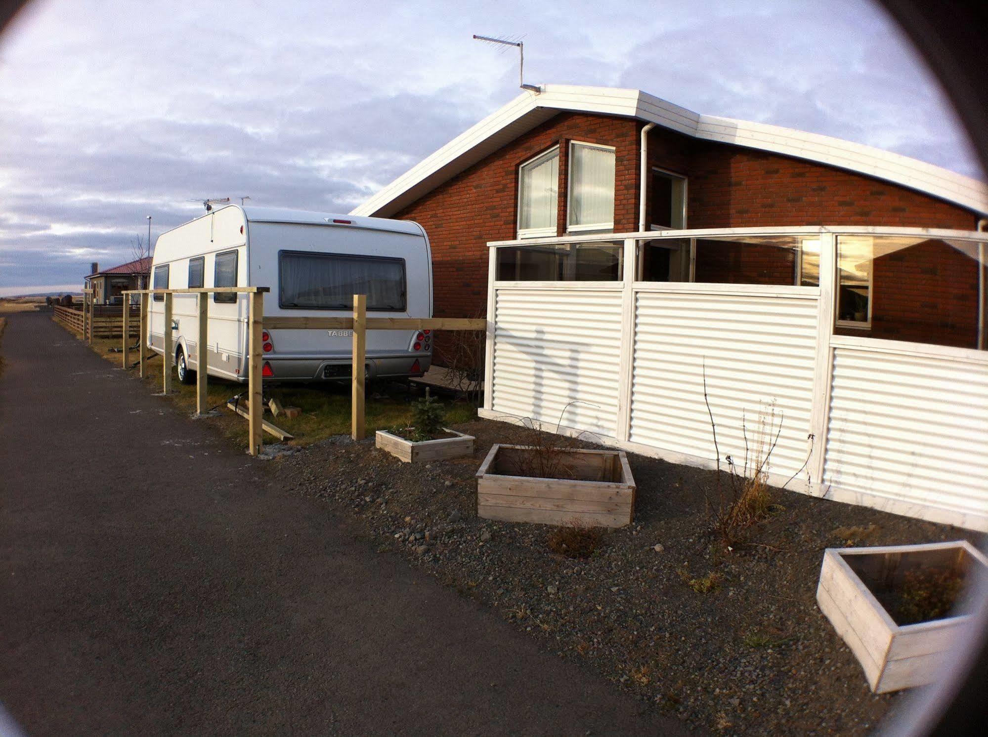 Guesthouse Bjarney Selfoss Extérieur photo